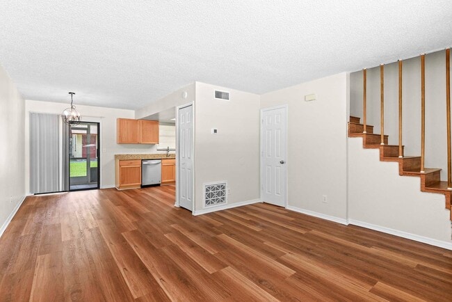 Photo - Fully remodeled 2 bedroom in Kissimmee available now!