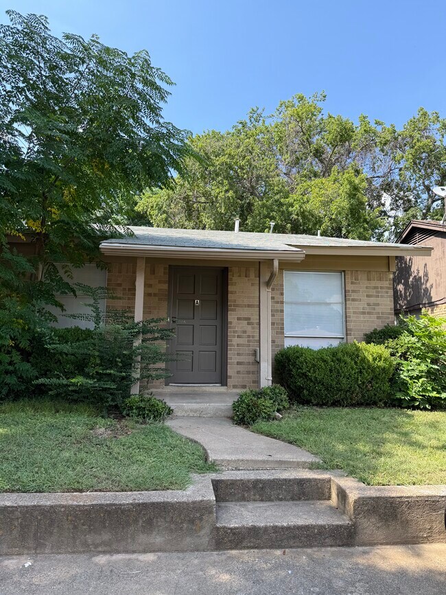 2209 Viewtop Ln Unidad A