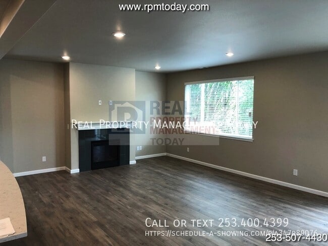 Photo - 5310 25th St NE