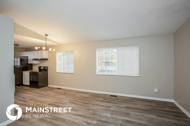 Photo - 4051 Luxembourg Cir W