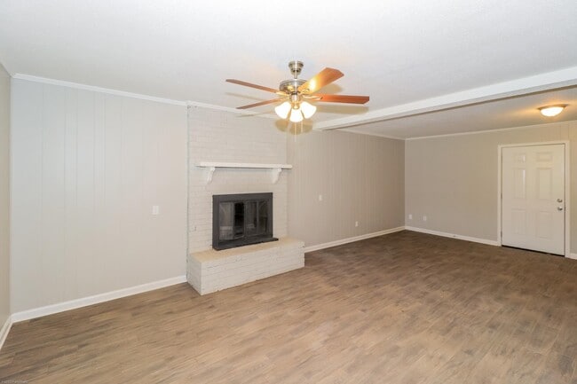 Photo - 5380 Albemarle Dr