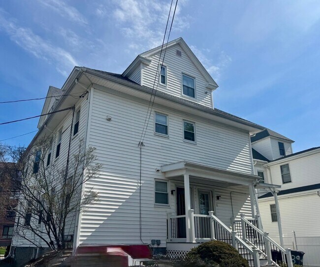 141 Whitwell St Unit 1