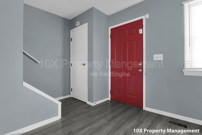 Photo - 6169 Laurelwood Ct