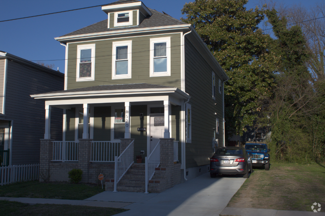 Building Photo - 1520 O'Keefe St Rental