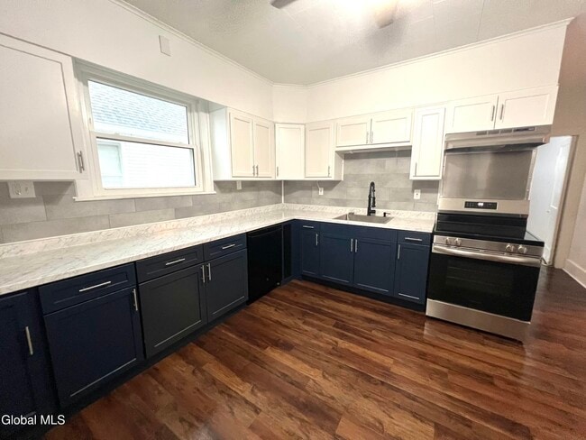 Photo - 83 Arnold Ave Unidad second floor