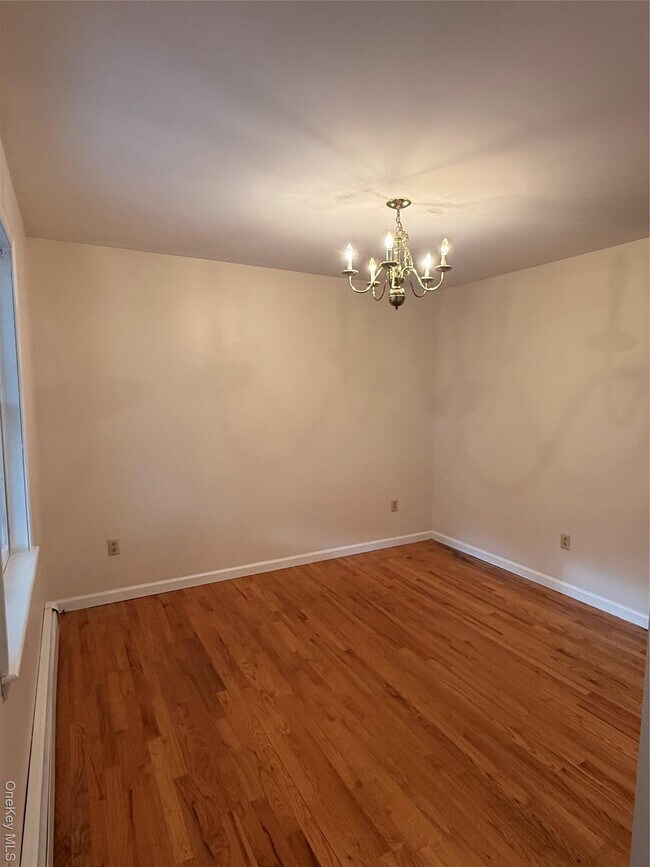 Photo - 39 Royce Ave