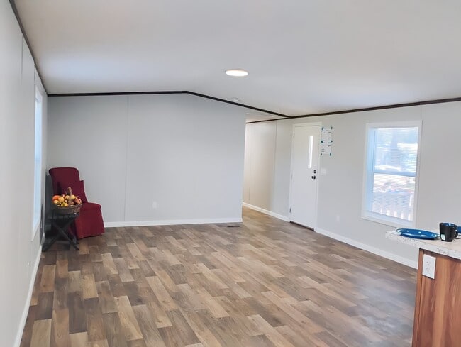 Photo - 111 Rainbow Dr