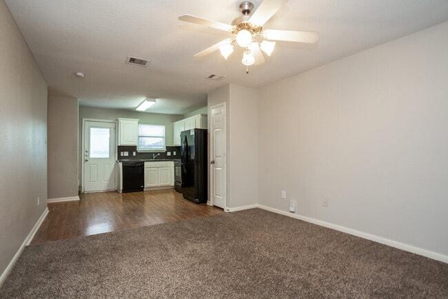 Photo - 3922 Hollow Cove Ln