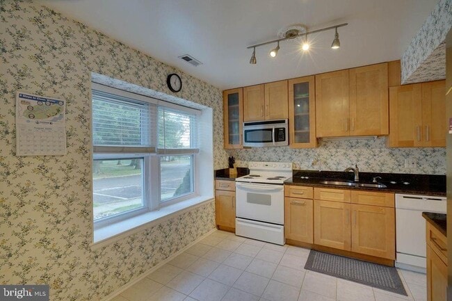 Photo - 5005 Red Haven Dr
