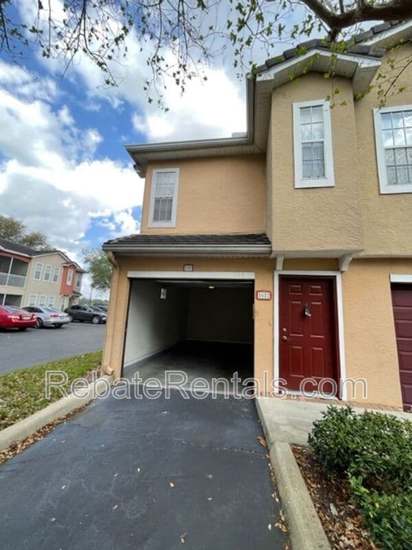 Photo - 10075 Gate Pkwy N Unit #1612