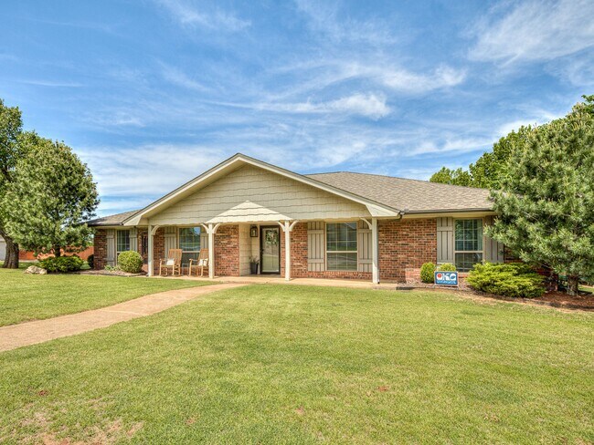 Photo - 801 Rock Hollow Rd