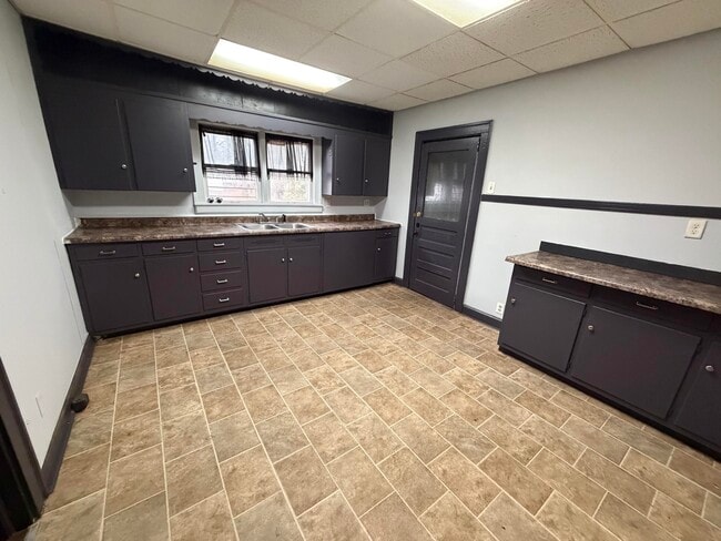 Photo - 129 Griffin-S