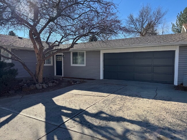Building Photo - Charming Updated 3-Bed Oasis in Boulder with 2 Full Baths
