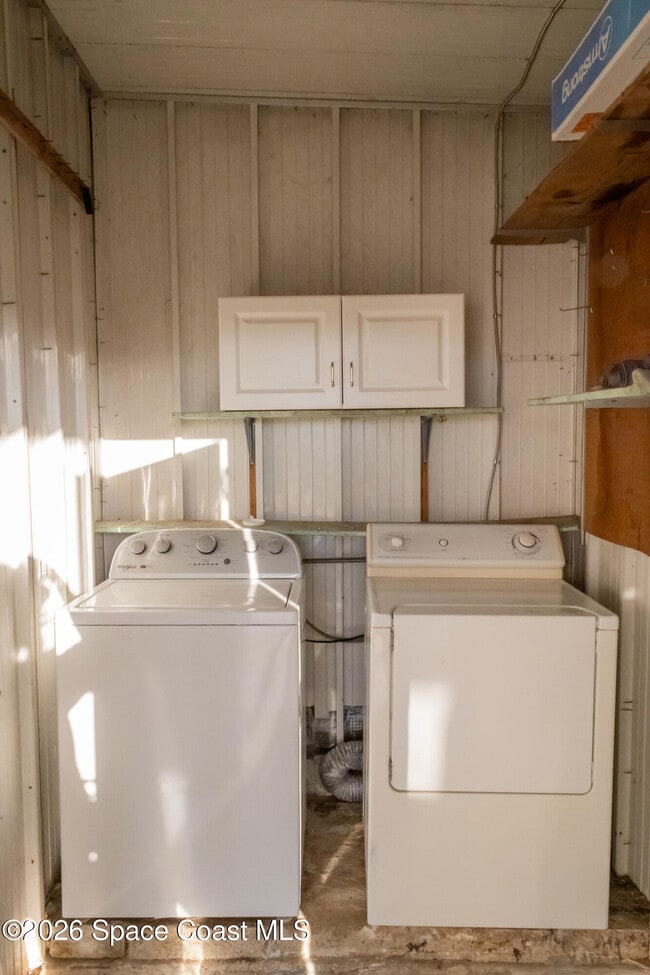 Photo - 1805 Big Cypress St NE