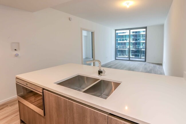 Photo - 801 S Miami Ave Unidad # 3606