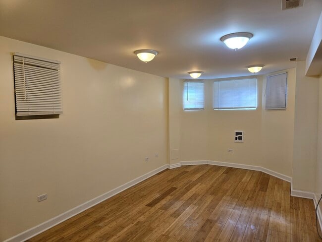 Photo - 6339 S Eberhart Ave