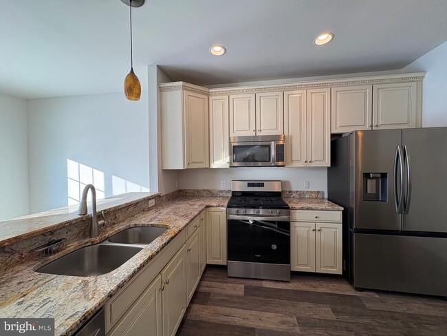 Photo - 142 Sills Ln