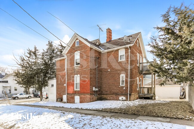 Photo - 202 S Park Ave