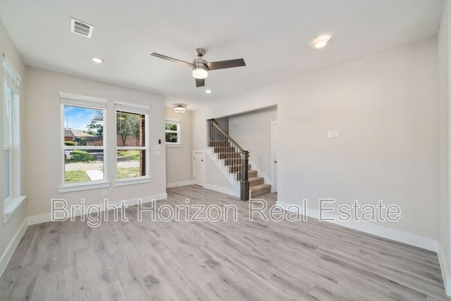 Photo - 6506 Park Pl Dr