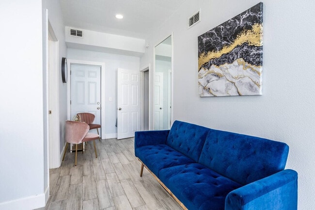 Photo - 4501 Loring Pl Unit ID1094233P