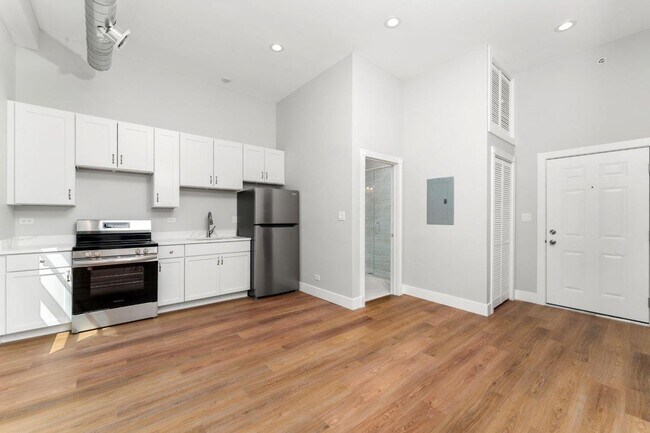 Brand New Luxury Apartments in Edgewater –... - Brand New Luxury Apartments in Edgewater –... Unit 1219-203
