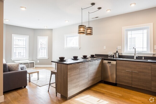 Building Photo - 40 Champney St Unit 2 Rental