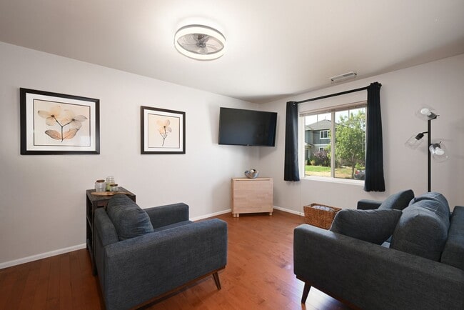 Photo - Amazing Home in Orting!!