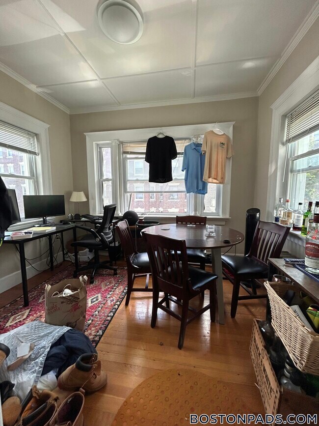 Photo - 101 Glenville Ave Unidad 2