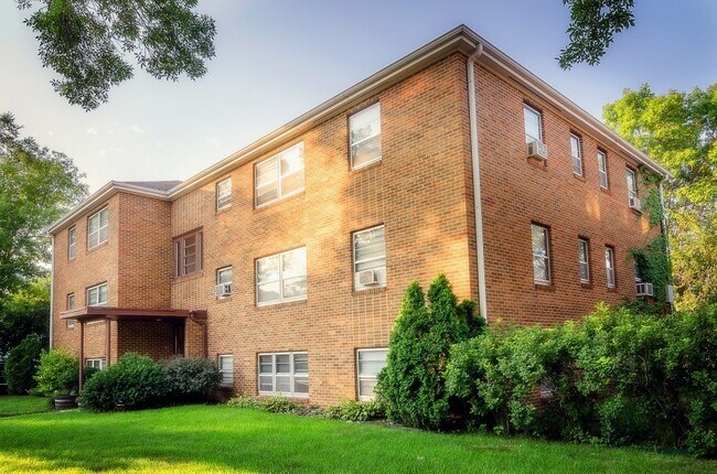 3551-3559 Huntington Ave S.