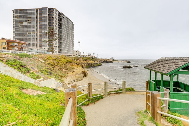 Photo - 1039 Coast Blvd Unit SI FL2-ID1546150P