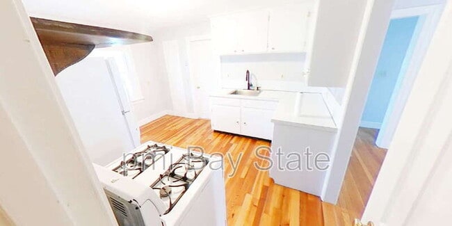192 Holbrook Rd Unit 4