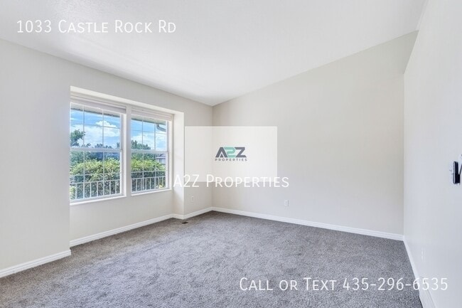 Photo - 1033 Castle Rock Rd