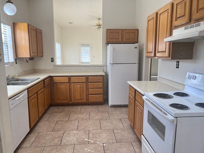 Photo - 2 Bedroom w/ fireplace, gated entrance for privacy and 2 CG