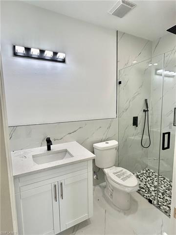 Photo - 1005 W 12th St