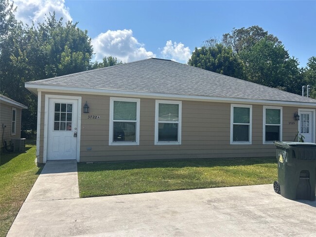 Building Photo - 3722 Putnam Dr
