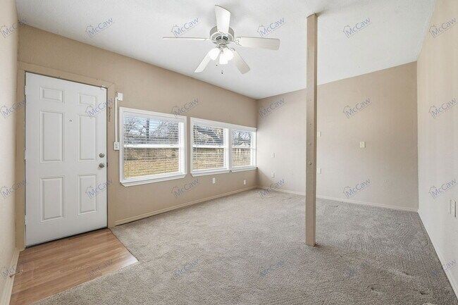 Photo - 1309 Oakridge Rd