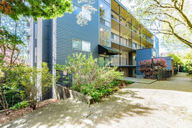 Photo - Lakeview Place