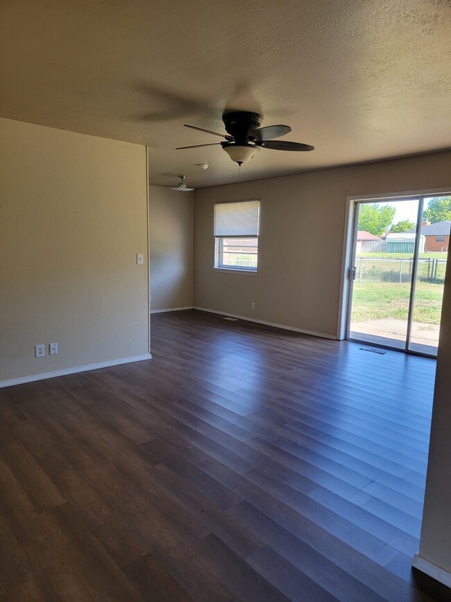 Photo - 4506 Prairie Rd