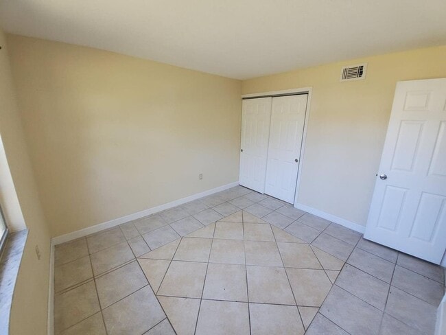 Photo - 290 Flower Ln Unit 10