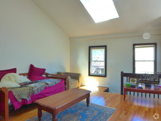 Building Photo - 15 Shannon St Unit 1 Rental