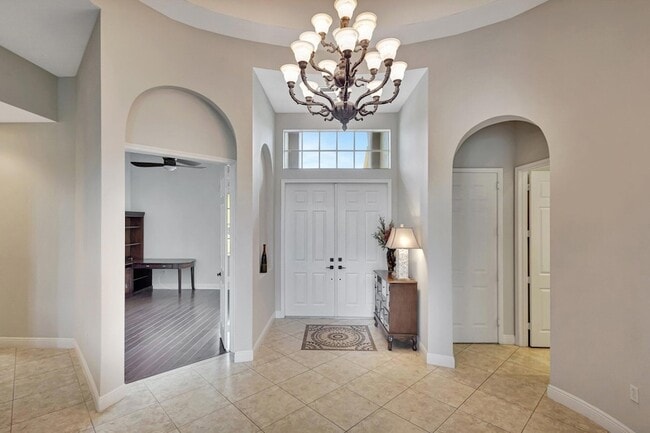 Photo - 9315 Via Classico W