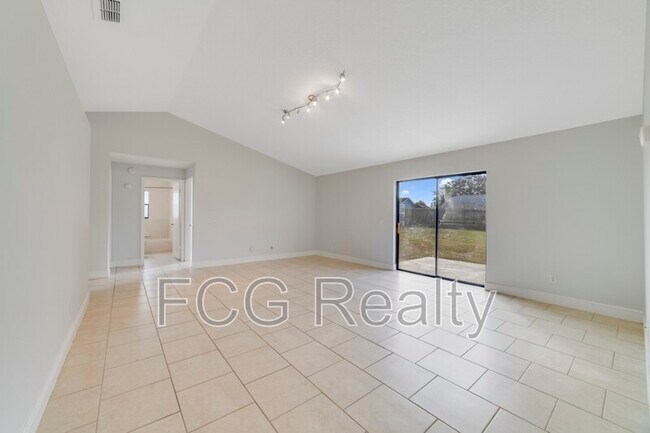 Photo - 143 Alta Vista Ct