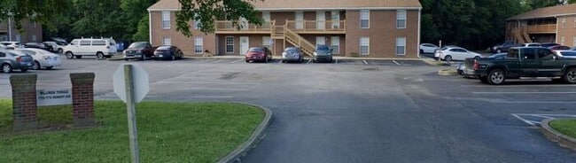 Building Photo - Gorgeous 2 Bedroom, 1 Bathroom Apartment at Millcreek Terrace