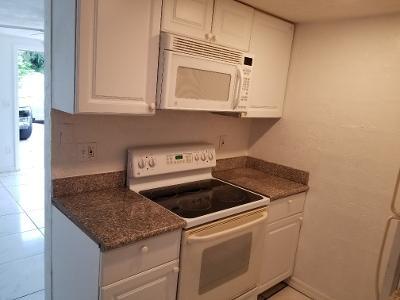 Photo - 4724 Tice St Unit 1
