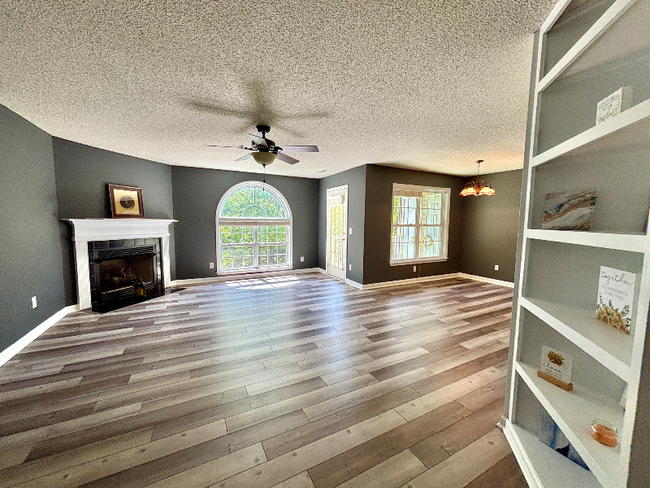 Photo - 622 Mill Pond Ct Condo