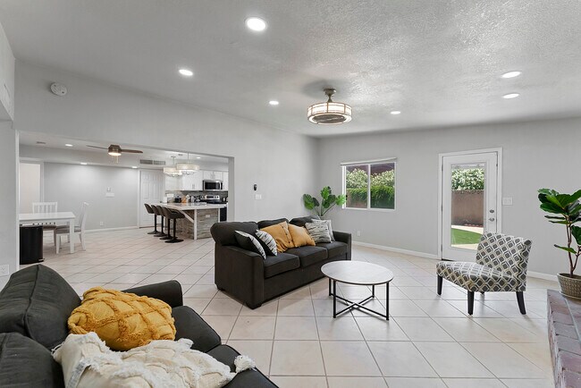 Photo - 1133 W Frito Ave