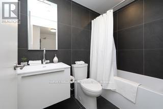 Photo - 2720 Dundas St W Unit 904