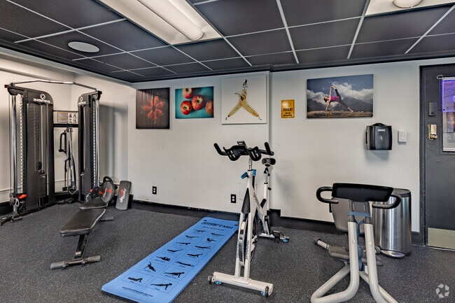 Fitness Center - 1Oak