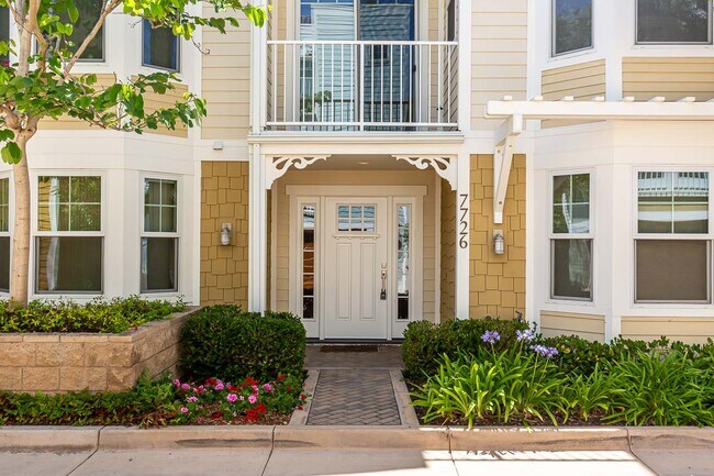 Photo - 7726 Ivanhoe Ave Townhome