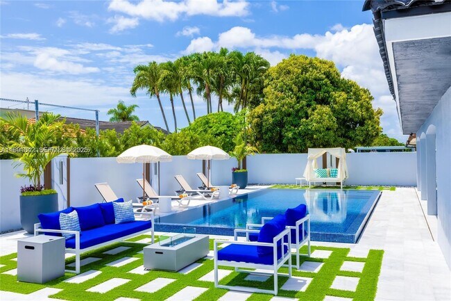 Photo - 3221 SW 140th Ave